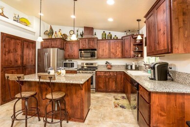 132 Gailmar Cir, Grants Pass, OR 97526 - photo 6