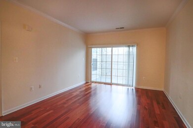 9722 Holmes Place unit 202, Manassas Park, VA 20111 - photo 5
