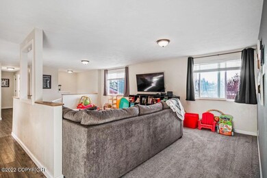 6601 Valentine Cir, Anchorage, AK 99507 - photo 4