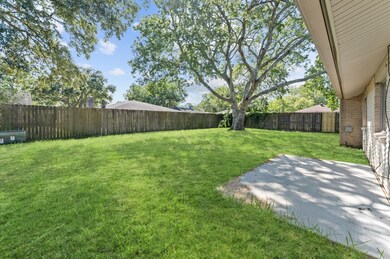16906 Townes Rd, Friendswood, TX 77546 - photo 3