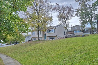 4340 David Dr, Emmaus, PA 18049 - photo 2