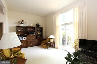 17843 Lochness Cir, Olney, MD 20832 - photo 2