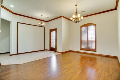 2209 Mt Vernon Rd, Enid, OK 73703 - photo 6