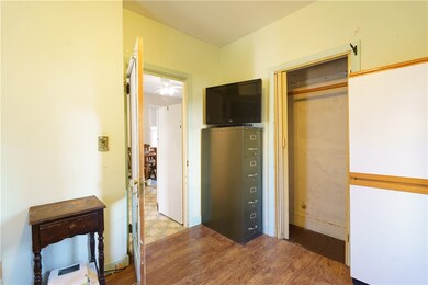 5 Goulding St, Providence, RI 02906 - photo 6