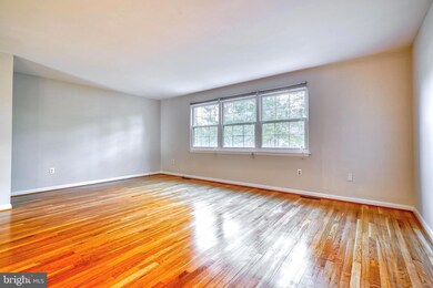 21 Theo Ln, Towson, MD 21204 - photo 4