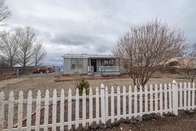 24260 N Los Angeles St, Paulden, AZ 86334 - photo 3