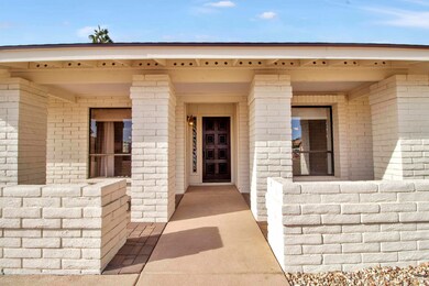 2746 S El Paradiso Cir, Mesa, AZ 85202 - photo 4