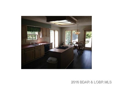 Large Eat In Kitchen Lakeside