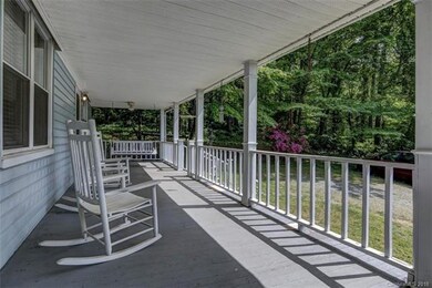 Rocking, swinging, lounging.....there's plenty of space for all the above!