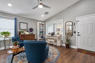 06-Family Room