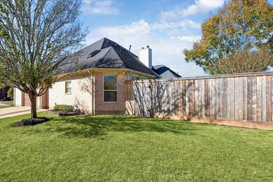 1301 Silver Maple Ln, Pearland, TX 77581 - photo 5