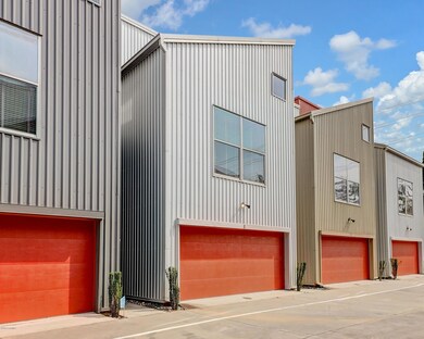 1201 S College Rd unit 3, Lafayette, LA 70503 - photo 3