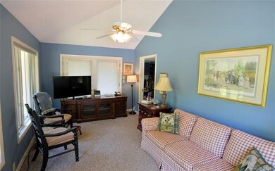 Sunroom/Entryway