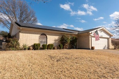 3004 Mossy Oak Ln, Bedford, TX 76021 - photo 2