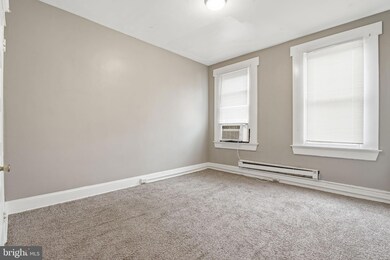 5 S Wickham Rd unit 2, Baltimore, MD 21229 - photo 4