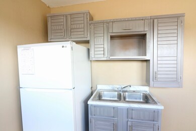 408 Lesa Ln, El Paso, TX 79915 - photo 6