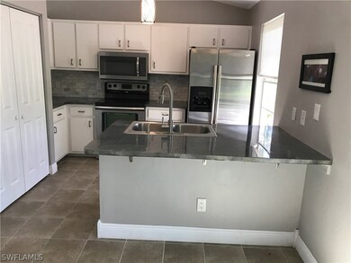 2737 NE 4th Ave, Cape Coral, FL 33909 - photo 2