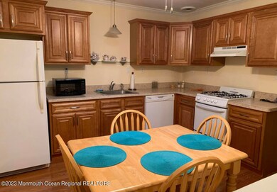 10 Walnut St, Toms River, NJ 08753 - photo 3