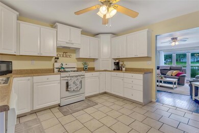 146 Carol Louise Dr, Caseyville, IL 62232 - photo 4