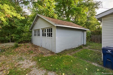 620 E 2nd St, Flint, MI 48503 - photo 3