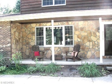 2255 Chimney Ridge Dr, Madison, OH 44057 - photo 3