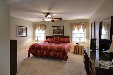 7906 Westgate Dr, Lenexa, KS 66215 - photo 7