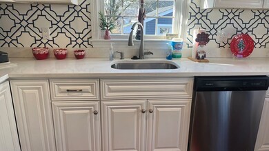 45 Lansdowne St, Quincy, MA 02171 - photo 3