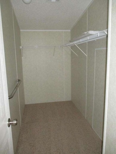 HUGH WALK IN CLOSET