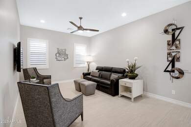 2880 E Citrus Way-12