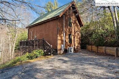 100 Bear Den Mountain View Dr, Marion, NC 28752 - photo 2
