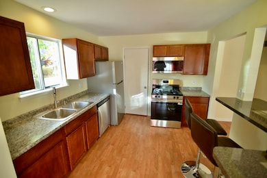 unlisted-address, Schaumburg, IL 60193 - photo 4