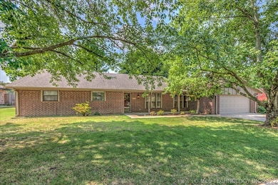 2409 Chapel Hill Rd, Bartlesville, OK 74006 - photo 3