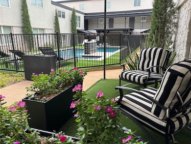 1110 Sherwood Ln unit 220, Nichols Hills, OK 73116 - photo 2