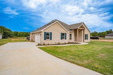 130 Bluegrass Trail, Springtown, TX 76082 - photo 4