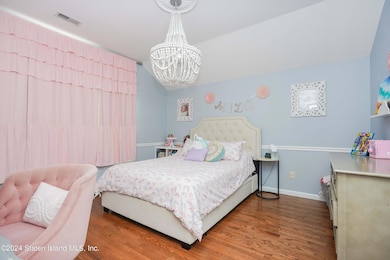 15 Comfort Ct, Staten Island, NY 10312 - photo 4