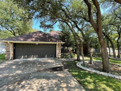 3813 Nocona Dr, Granbury, TX 76049 - photo 3