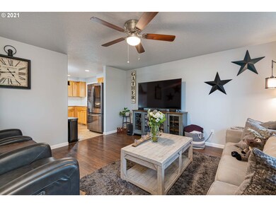 49 Sandalwood Loop, Creswell, OR 97426 - photo 7