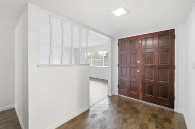 273 E Gannon Dr, Tulare, CA 93274 - photo 5