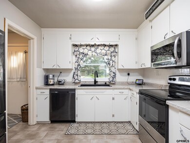 308 Crest Rd, Papillion, NE 68046 - photo 7