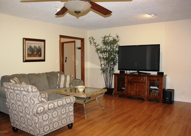 2201 Forrest Park Dr, La Grange, KY 40031 - photo 6