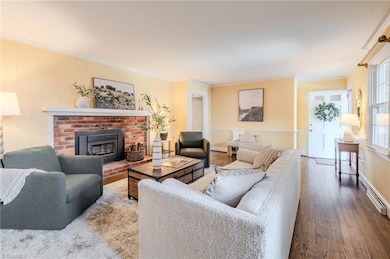 1147 Strathmore Cir, Winston Salem, NC 27104 - photo 4