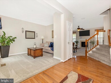 12619 Grand Elm St, Clarksburg, MD 20871 - photo 4