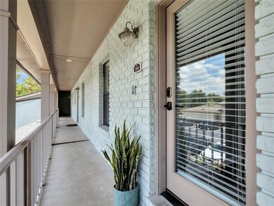 Upgraded front door that allows lots of light in! 