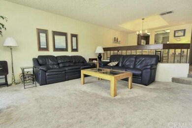 Open floor plan! Livingroom with dining area just 