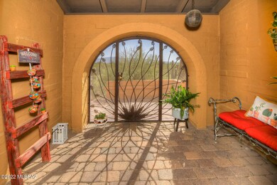 Front Gate_Pantano
