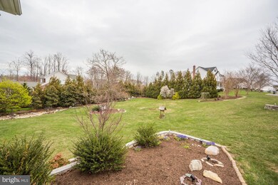 9045 Swans Creek Way, Lorton, VA 22079 - photo 5