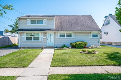 29 Birch St, Carteret, NJ 07008 - photo 3