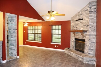 4915 Graves Rd, Alvin, TX 77511 - photo 7