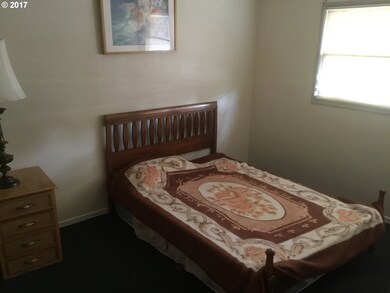 8347 N Swenson St, Portland, OR 97203 - photo 6