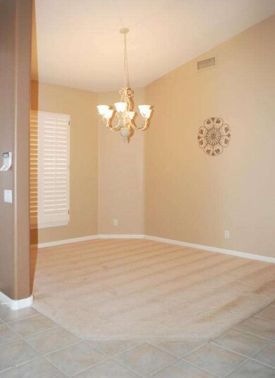 06-DiningRoom